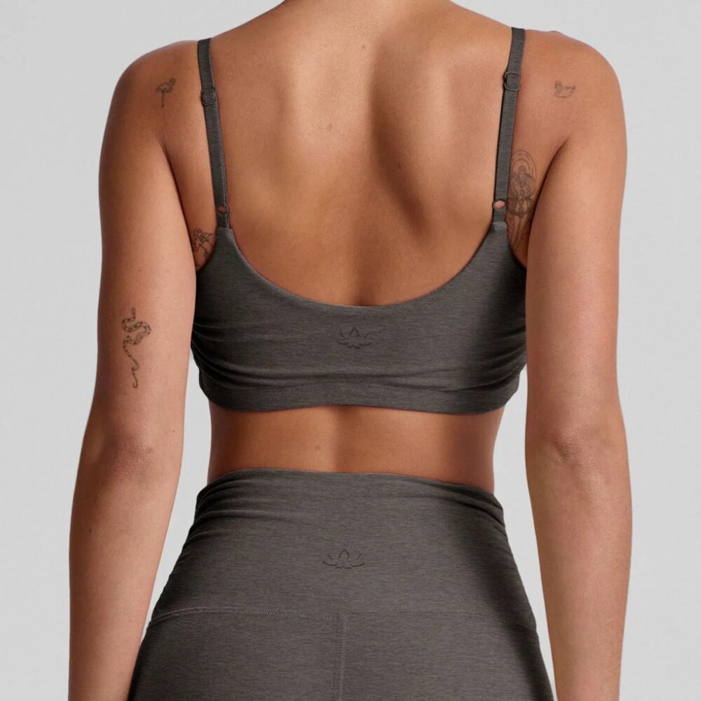 Beyond Yoga Women's Seamless Scoop Sports Bra - Black & Charcoal - Picture 9 of 10